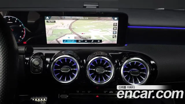 Mercedes-Benz A-Class — Фото автомобиля 14