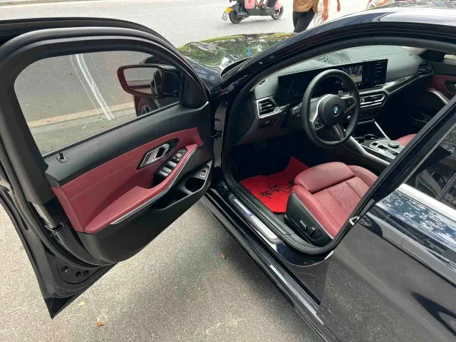 BMW 3 Series — Фото автомобиля 23