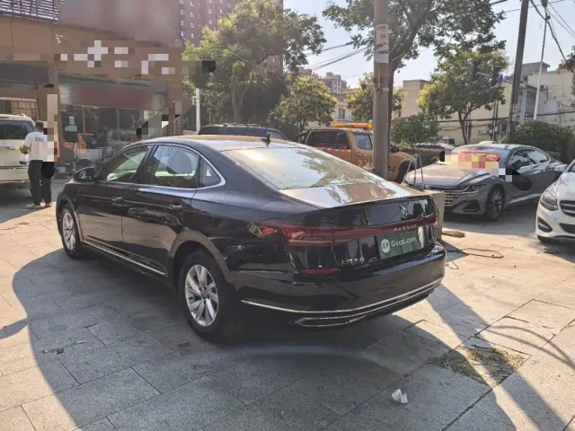 Volkswagen Passat — Фото автомобиля 4