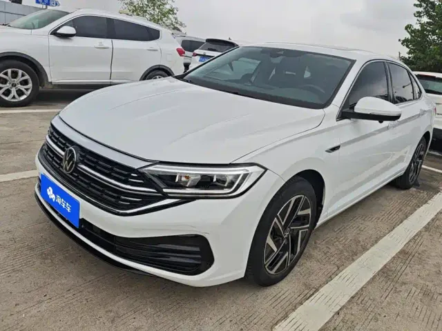 Фотография автомобиля — Volkswagen Sagitar