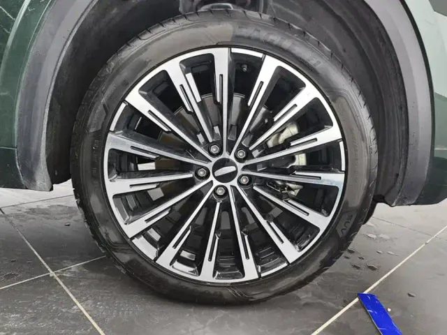 Geely Xingyue L — Фото автомобиля 6