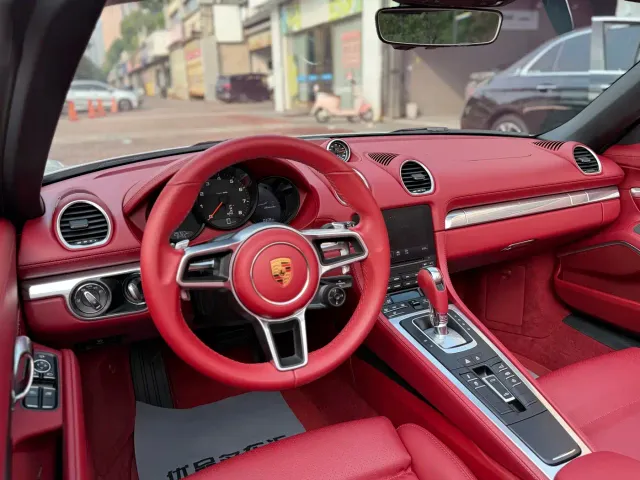 Porsche 718 — Фото автомобиля 14