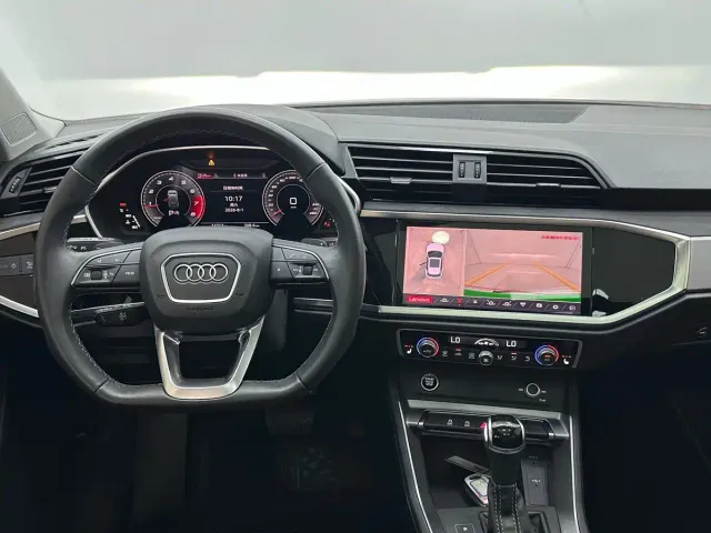 Audi Q3 — Фото автомобиля 10