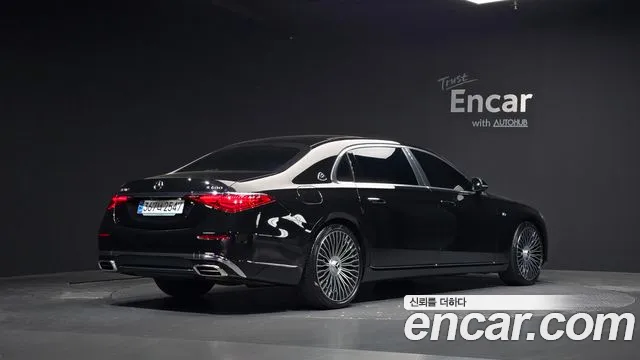 Mercedes-Benz S-Class — Фото автомобиля 2