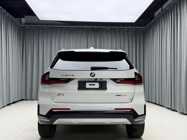 BMW X1 — Фото автомобиля 5