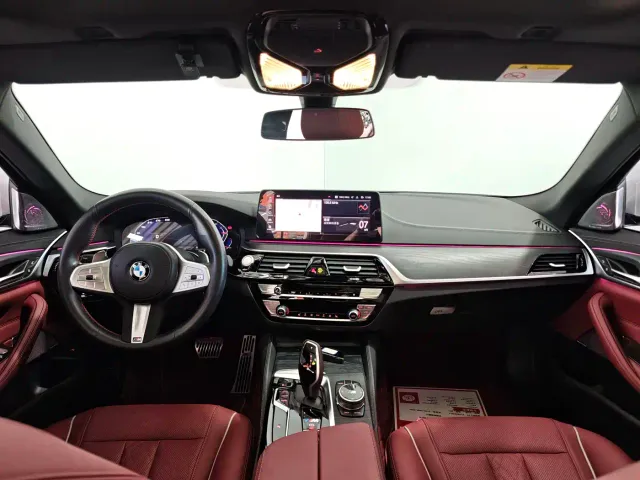 BMW 5 Series — Фото автомобиля 8