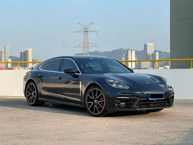 Porsche Panamera — Фото автомобиля 3