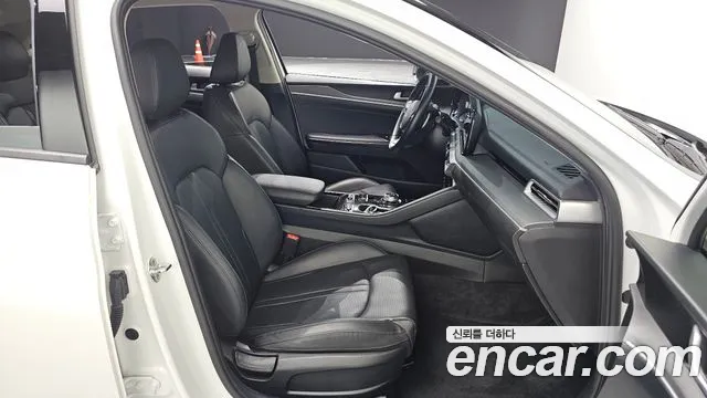 Kia K5 K5 3 поколение 2.0 LPI(Для проката) — Фото автомобиля 26