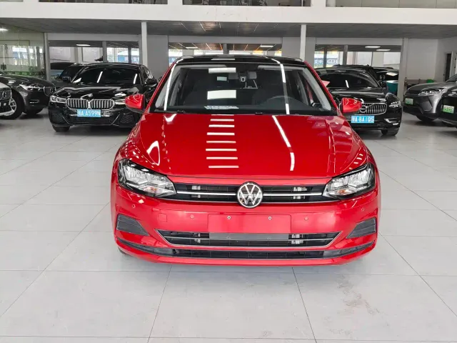 Volkswagen Polo — Фото автомобиля 2