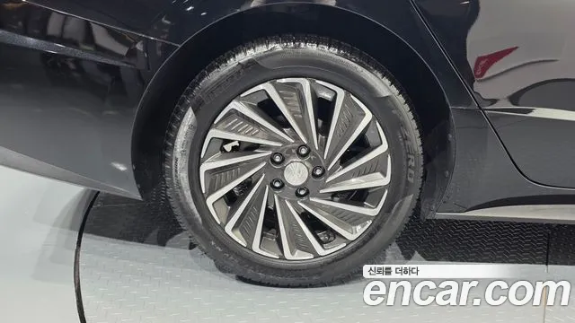 Hyundai Sonata — Фото автомобиля 5