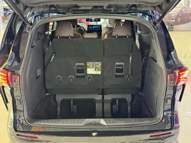 Toyota Granvia — Фото автомобиля 25