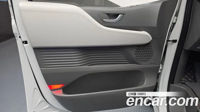 Hyundai Staria — Фото автомобиля 13