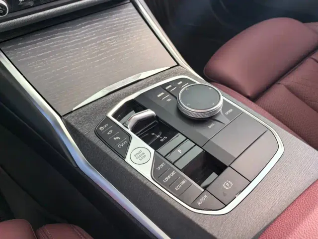 BMW 3 Series — Фото автомобиля 10