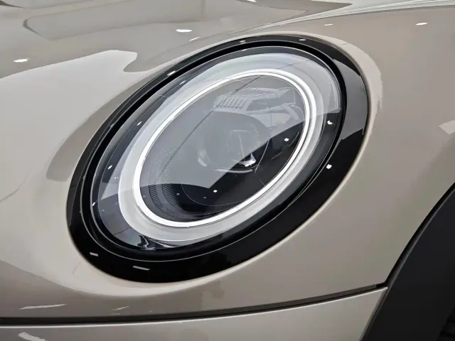 MINI Hatch — Фото автомобиля 15