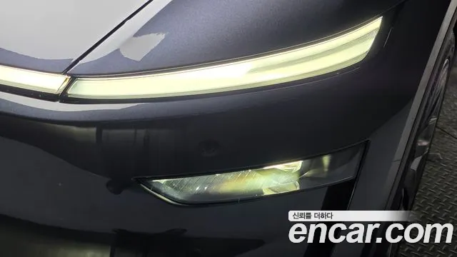 Tesla Model Y — Фото автомобиля 22