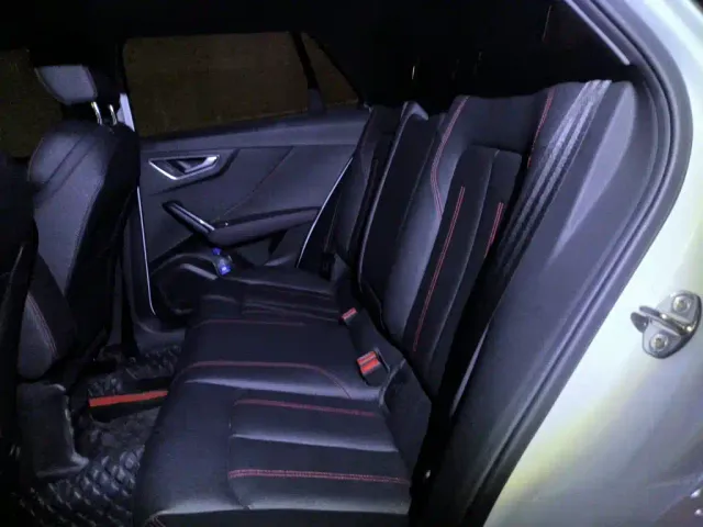 Audi Q2L — Фото автомобиля 13