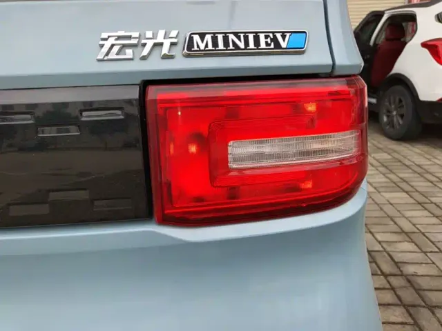 Wuling Hongguang Mini EV — Фото автомобиля 7