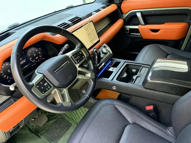 Land Rover Defender — Фото автомобиля 4