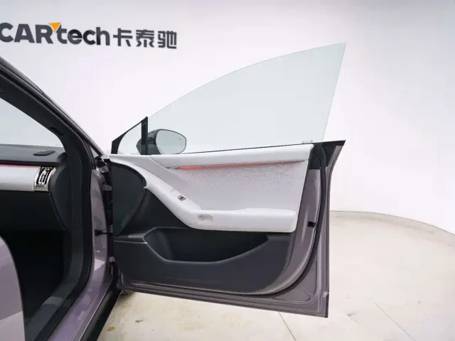 Xpeng P7+ — Фото автомобиля 17