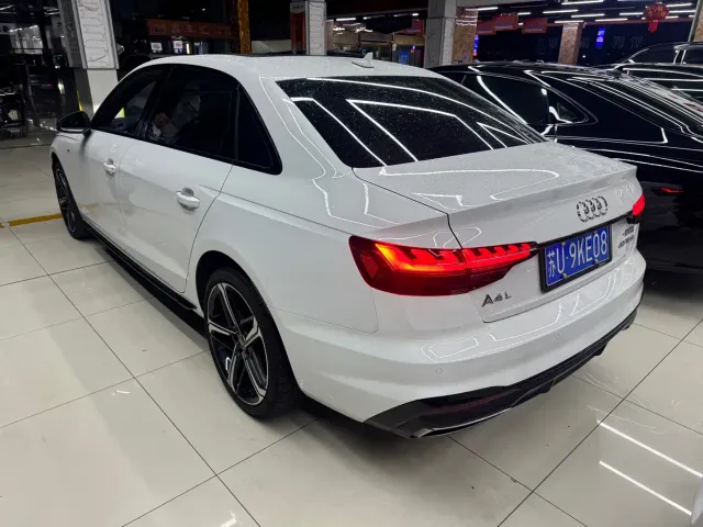 Audi A4L — Фото автомобиля 8