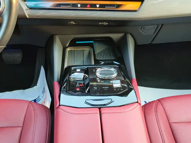 BMW 5 Series — Фото автомобиля 12