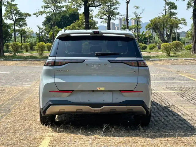 GAC Aion Y — Фото автомобиля 12