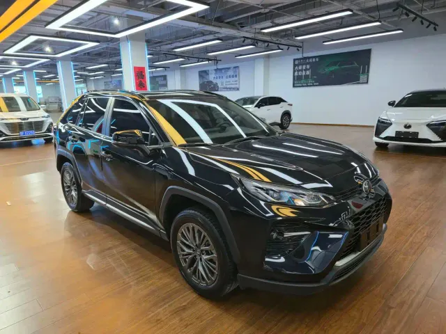 Toyota Wildlander — Фото автомобиля 3