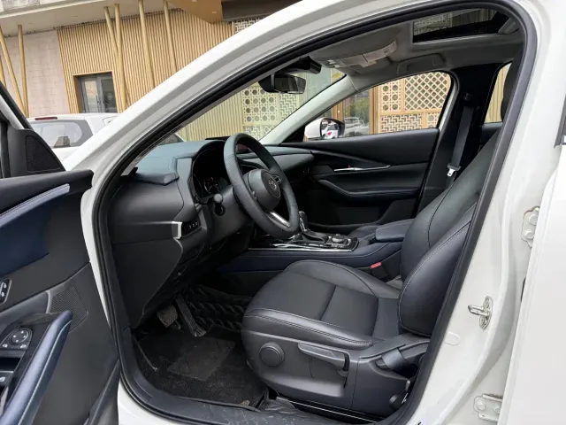 Mazda CX-30 — Фото автомобиля 7