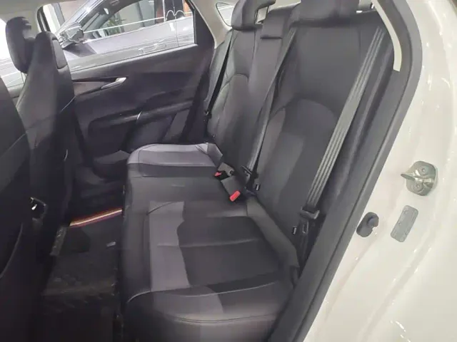 Changan Eado — Фото автомобиля 16