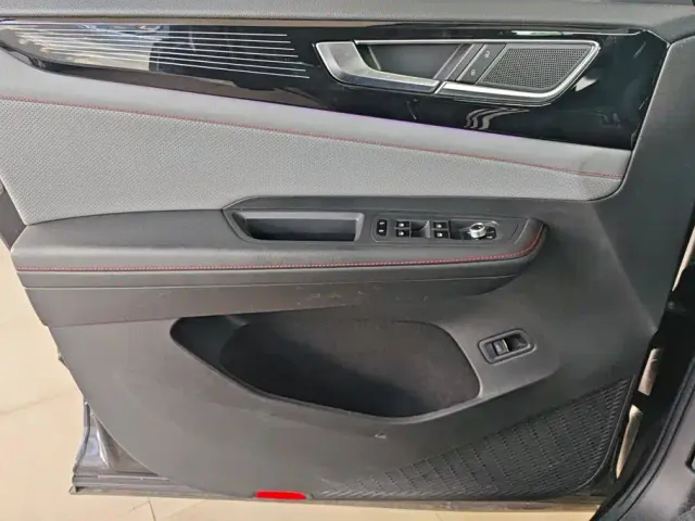 Volkswagen Teramont — Фото автомобиля 7