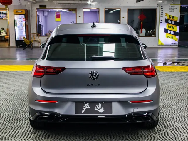 Volkswagen Golf — Фото автомобиля 22