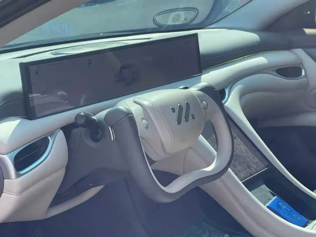 IM Motors L6 — Фото автомобиля 6