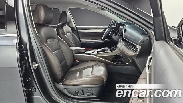 Hyundai Grandeur New — Фото автомобиля 16