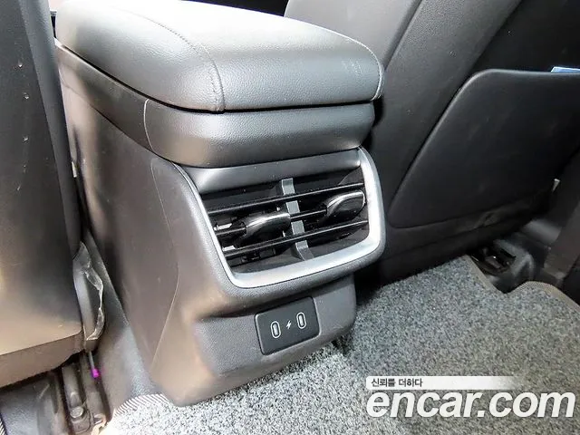 Hyundai Grandeur Grandeur (GN7) 3.5 LPG 2WD (Такси) — Фото автомобиля 17