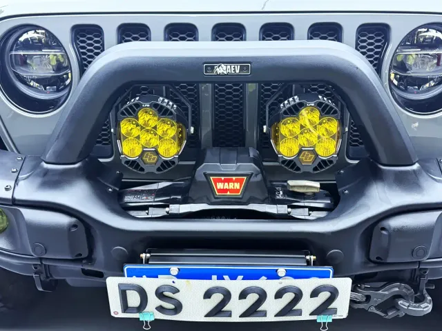 Jeep Wrangler — Фото автомобиля 4