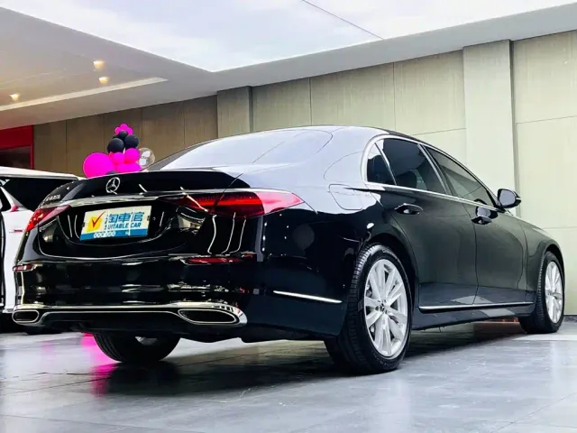 Mercedes-Benz S-Class — Фото автомобиля 4