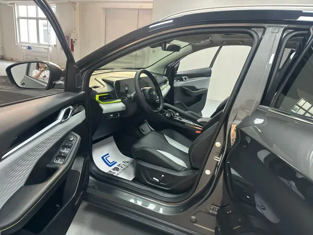 Geely Binyue — Фото автомобиля 10