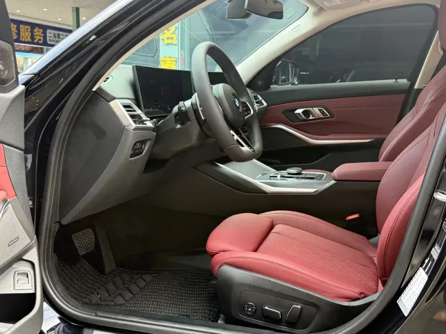 BMW 3 Series — Фото автомобиля 13