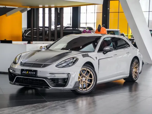 Фотография автомобиля — Porsche Panamera