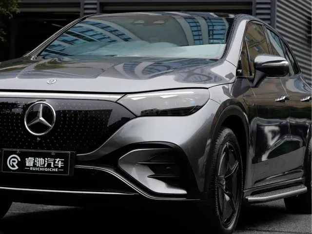 Mercedes-Benz EQE SUV — Фото автомобиля 7