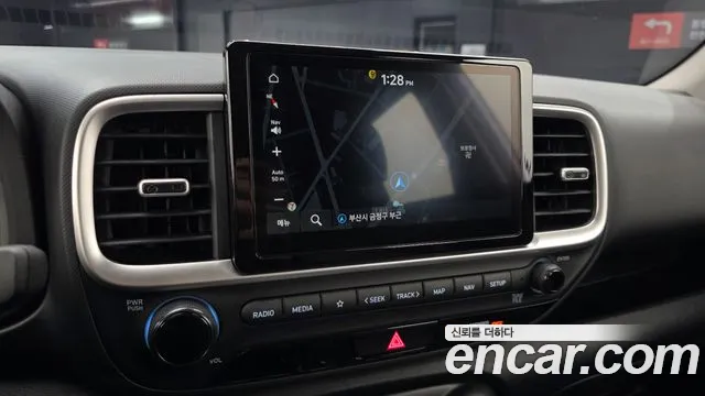 Hyundai Venue — Фото автомобиля 20