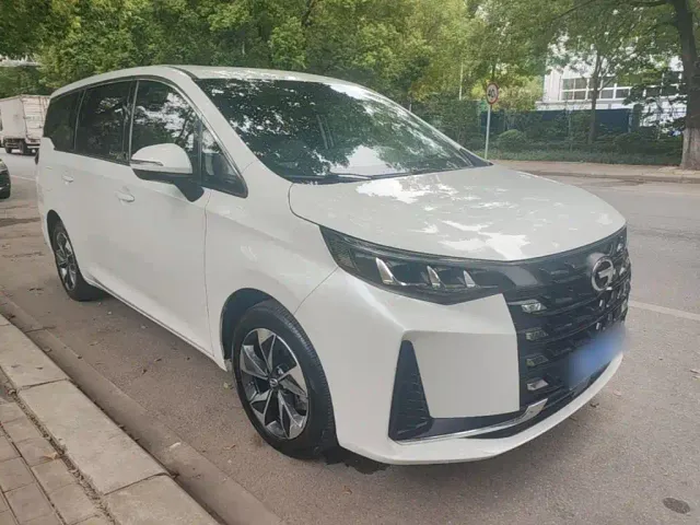 GAC Trumpchi M6 — Фото автомобиля 3