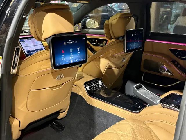 Mercedes-Benz Maybach S-Class — Фото автомобиля 19
