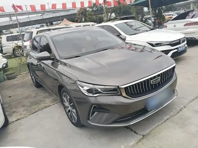 Geely Emgrand — Фото автомобиля 3