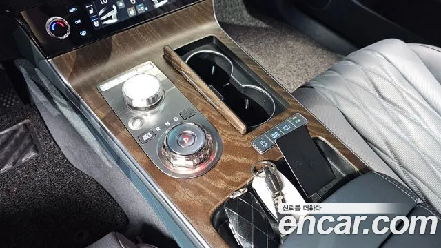 Genesis G80 Бензин 2.5 турбо AWD — Фото автомобиля 9