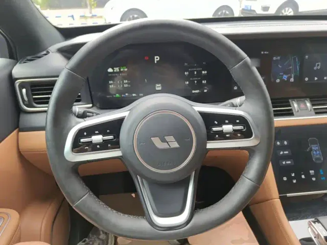 Li Auto ONE — Фото автомобиля 10