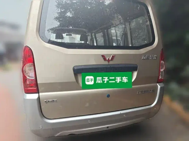Wuling Rongguang — Фото автомобиля 3