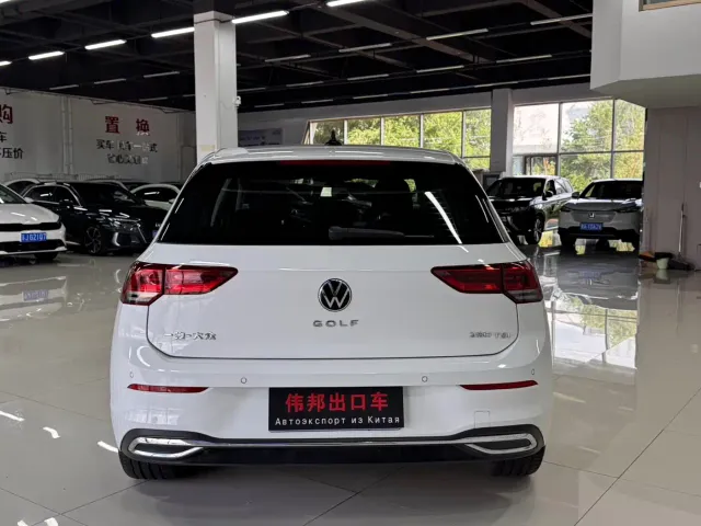 Volkswagen Golf — Фото автомобиля 5