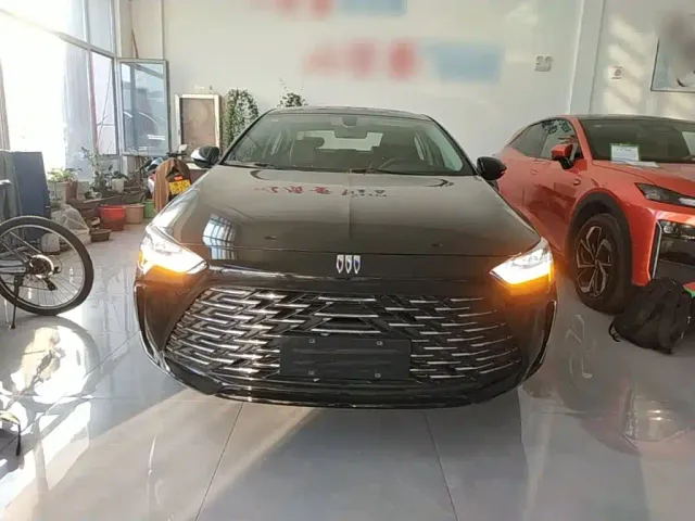 Buick Regal — Фото автомобиля 2
