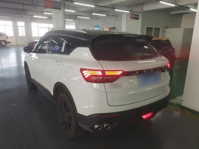 Geely Binyue — Фото автомобиля 4